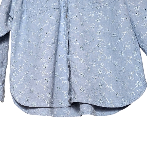 Vintage Chambray Embroidered Eyelet Floral Button-Up Shirt QPS Light Blue Size M - Picture 7 of 12